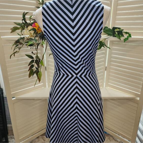 J.MCLAUGHLIN CHEVRON STRIPE BLACK/GRAY STRIPE SIZE SMALL - Picture 5 of 7